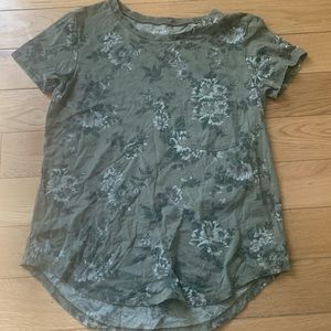NWT American Eagle T-shirt